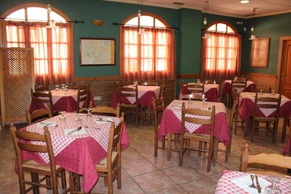Albergue La Posá Villar del Arzobispo Exterior foto